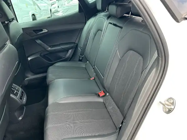 CUPRA FORMENTOR (14/28)