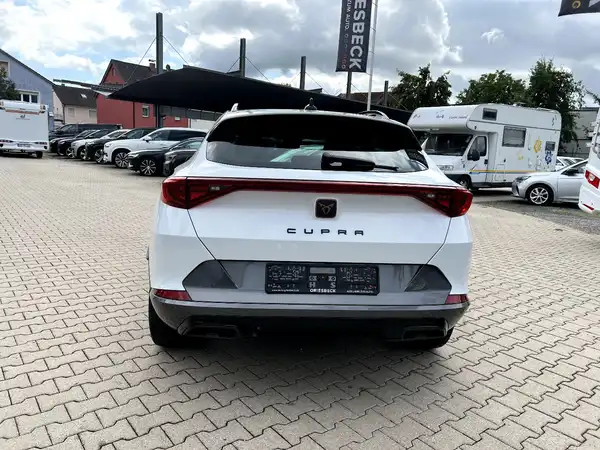 CUPRA FORMENTOR (3/28)