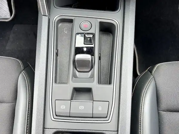 CUPRA FORMENTOR (24/28)