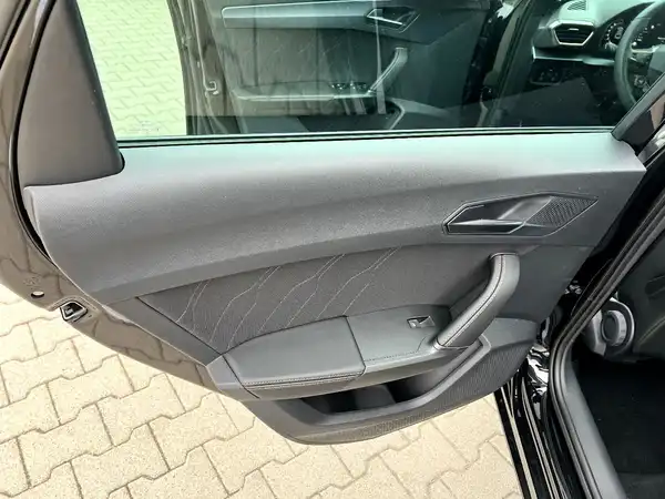 CUPRA LEON (12/28)