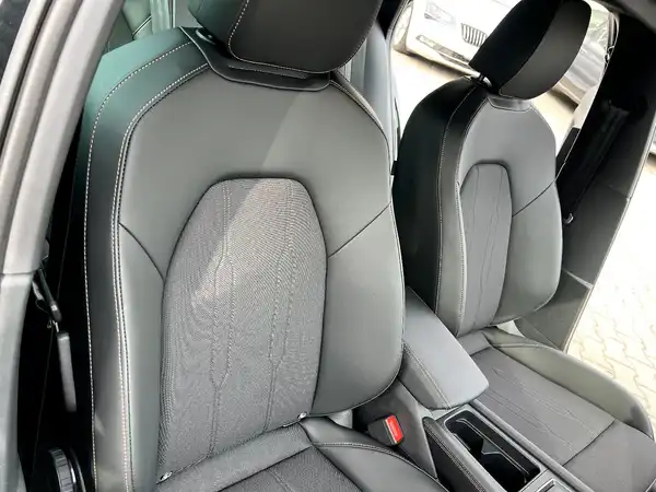 CUPRA LEON (23/28)