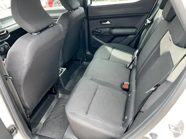 DACIA DUSTER (13/26)