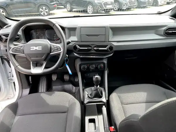 DACIA DUSTER (18/26)