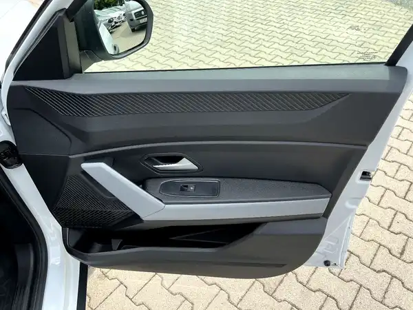 DACIA DUSTER (20/26)
