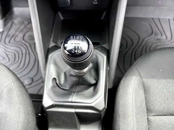 DACIA DUSTER (23/26)