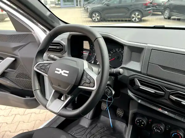 DACIA DUSTER (26/26)