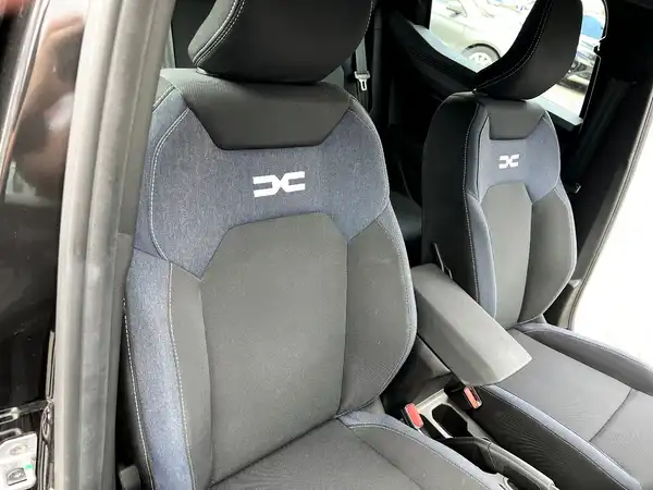 DACIA DUSTER (20/26)