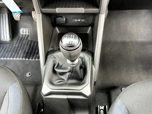 DACIA DUSTER (22/26)