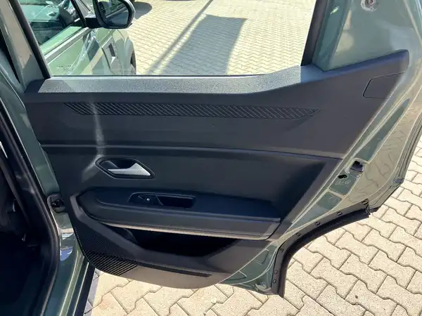 DACIA DUSTER (14/27)
