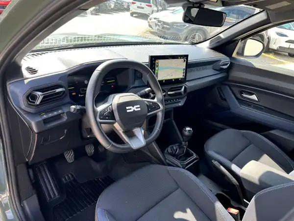 DACIA DUSTER (9/27)