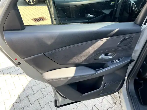 DS AUTOMOBILES DS7 (12/26)