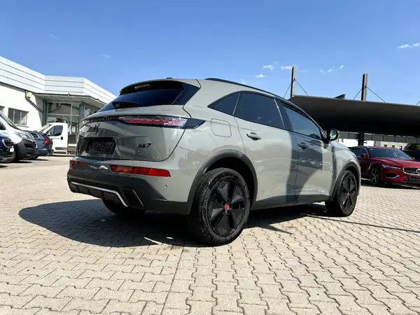 DS AUTOMOBILES DS7 (4/26)
