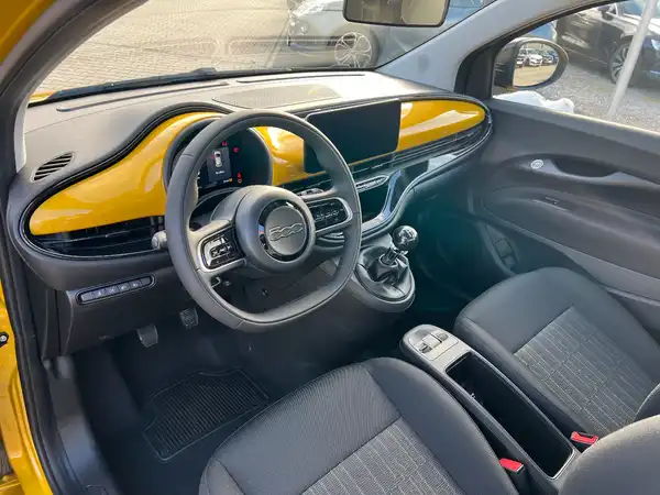 FIAT 500 (8/20)
