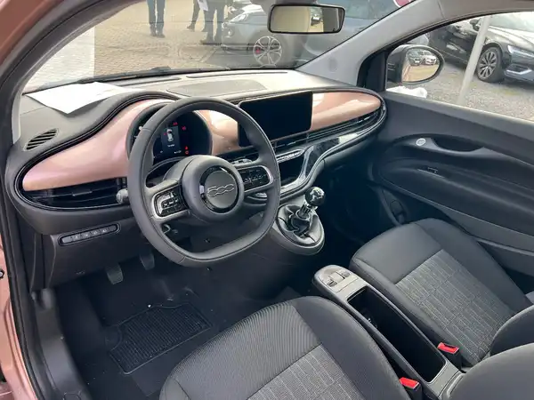 FIAT 500 (8/20)