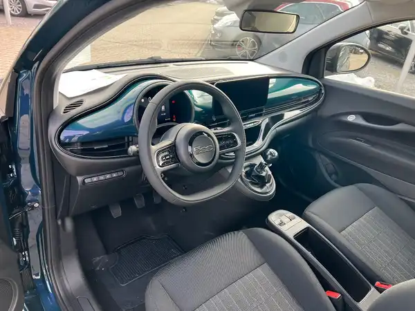 FIAT 500 (8/20)