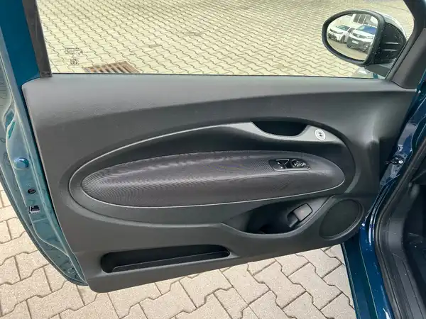 FIAT 500 (9/20)