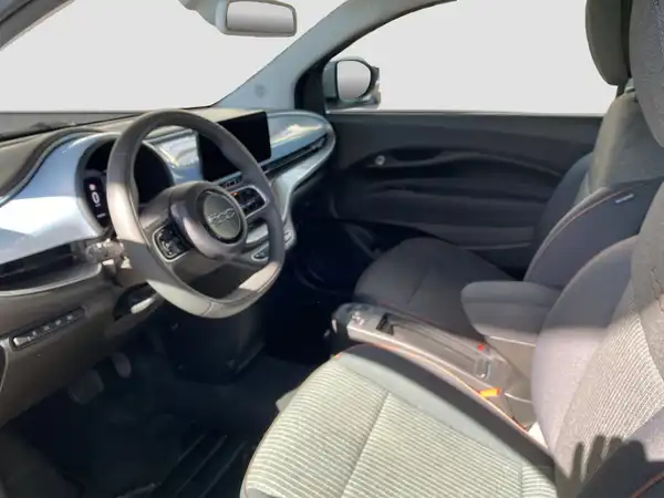 FIAT 500 (8/18)