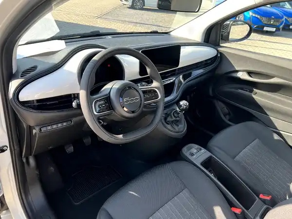 FIAT 500 (8/21)