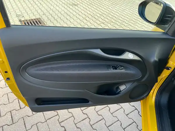 FIAT 500 (9/20)