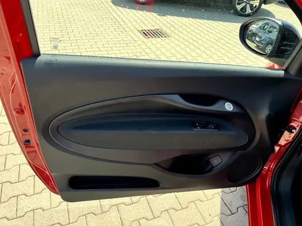FIAT 500 (9/20)