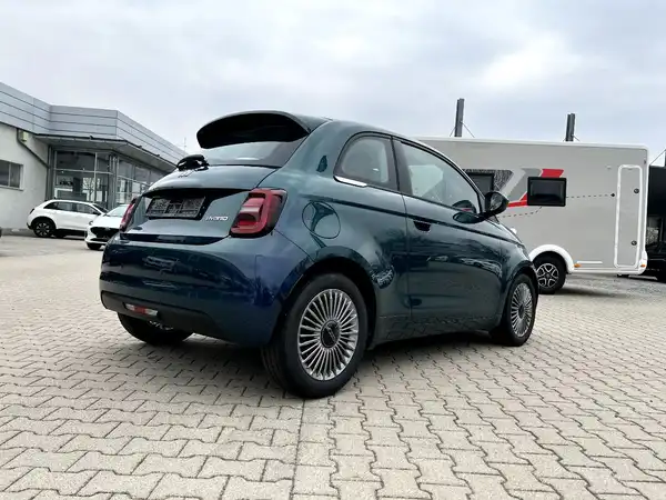 FIAT 500 (4/22)