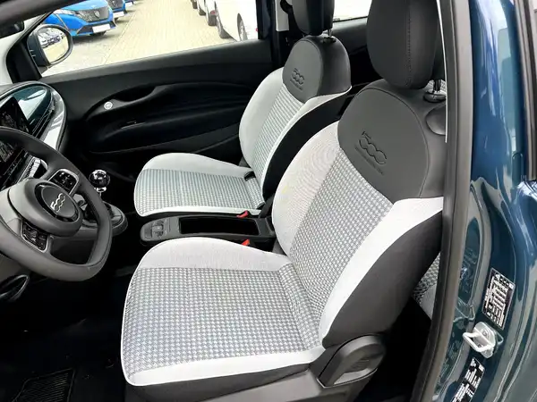 FIAT 500 (8/22)