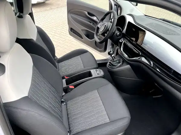 FIAT 500C (15/21)