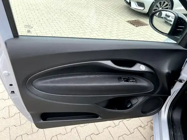 FIAT 500C (9/21)