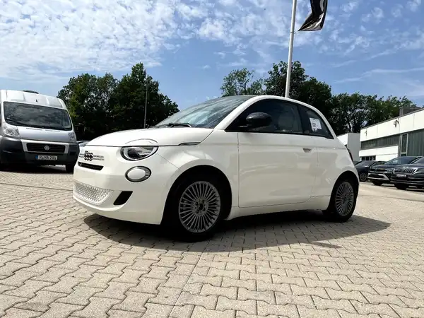 FIAT 500C (1/22)