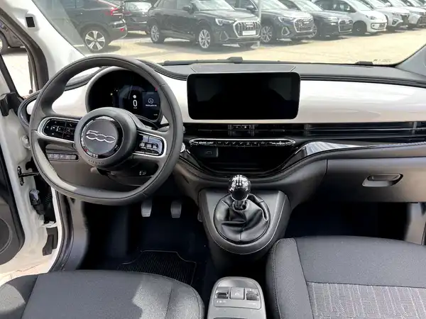 FIAT 500C (12/22)
