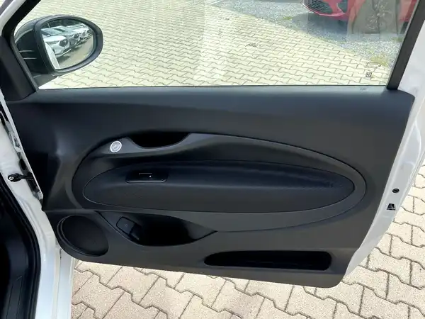 FIAT 500C (13/22)