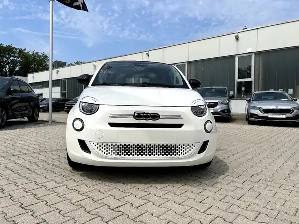 FIAT 500C (6/22)