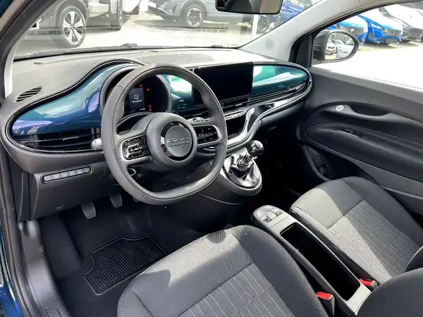 FIAT 500C (8/20)