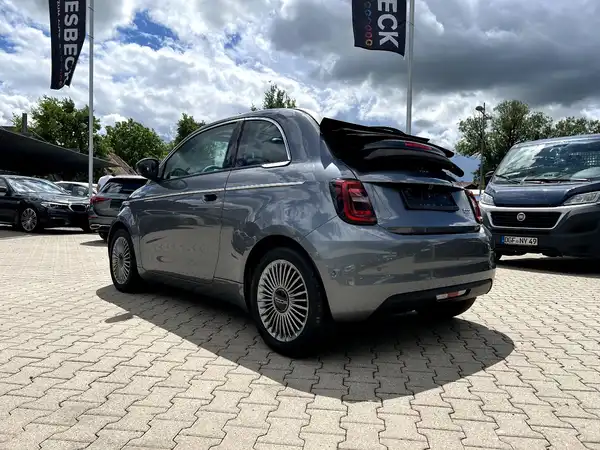FIAT 500C (2/22)