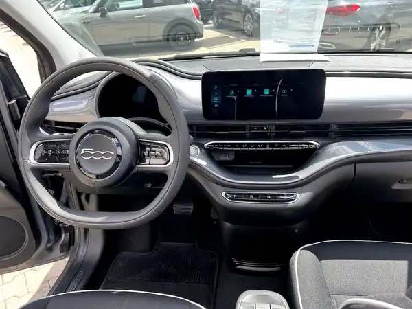 FIAT 500C (13/22)