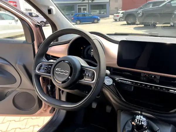 FIAT 500C (22/23)