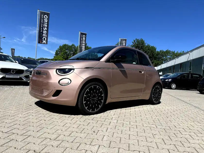 FIAT 500E (1/21)