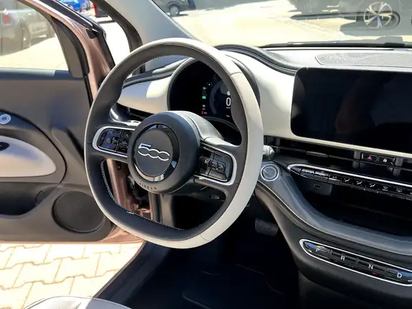 FIAT 500E (20/21)