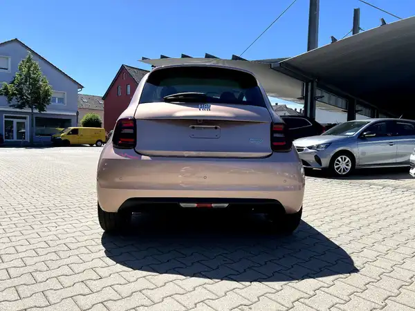 FIAT 500E (3/21)
