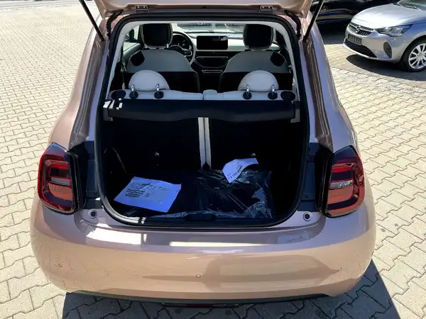 FIAT 500E (7/21)