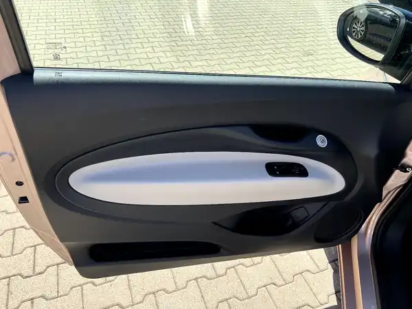 FIAT 500E (10/21)