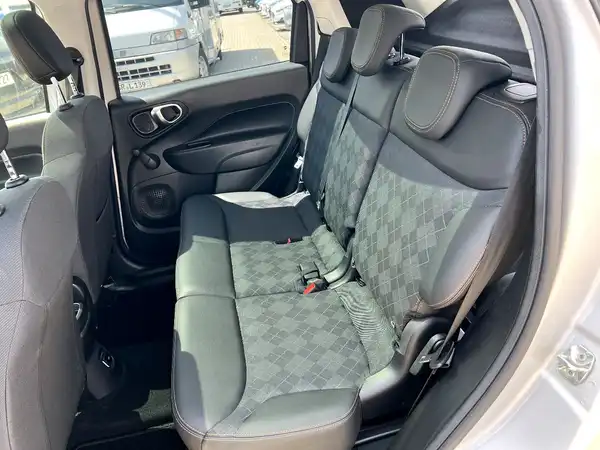 FIAT 500L (14/27)