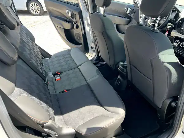 FIAT 500L (16/27)