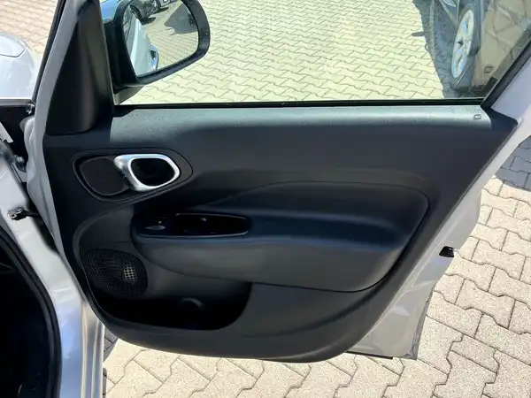FIAT 500L (21/27)