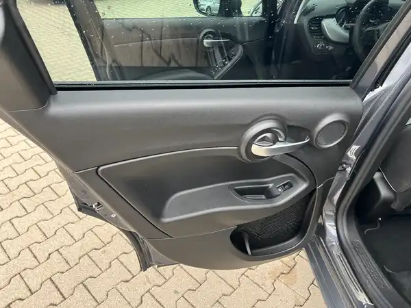 FIAT 500X (11/29)