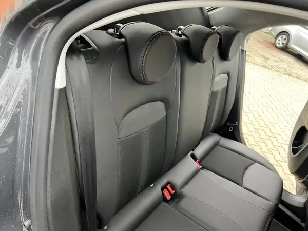 FIAT 500X (16/29)