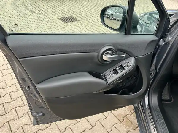 FIAT 500X (10/29)