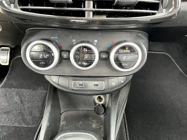 FIAT 500X (25/28)