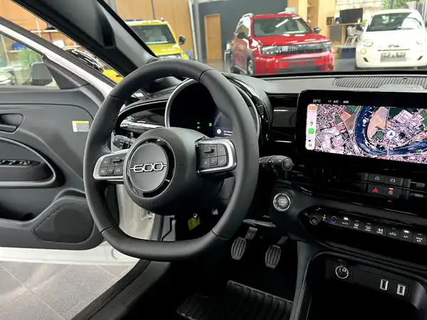 FIAT 600 (25/26)