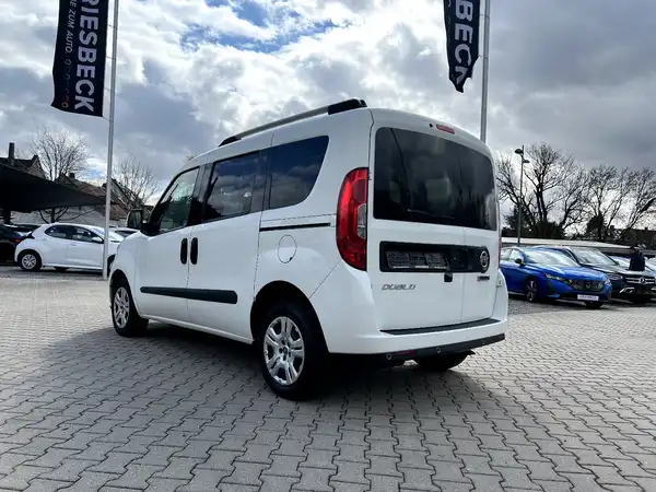 FIAT DOBLO (2/27)